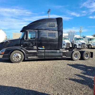 2007 VOLVO VNL64T780 8004519896