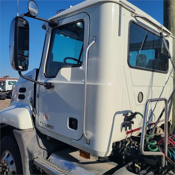 2018 MACK PINNACLE CXU613 8022579687