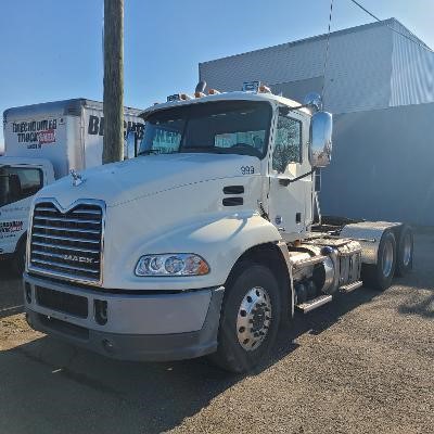 2018 MACK PINNACLE CXU613 8022579700