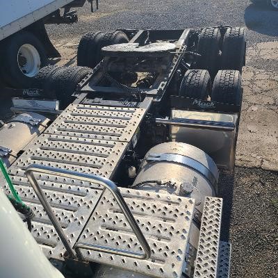 2016 MACK PINNACLE CXU613 8022582753