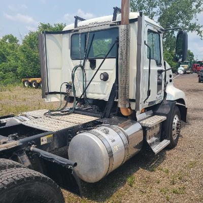 2016 MACK PINNACLE CXU613 8028271510