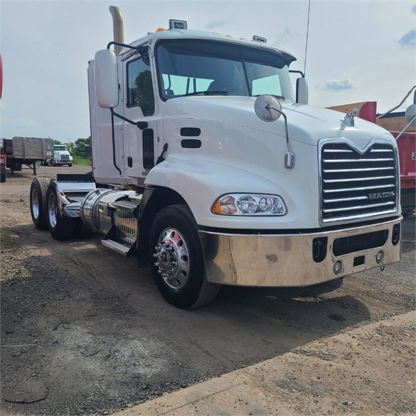 2016 MACK PINNACLE CXU613 8029441572