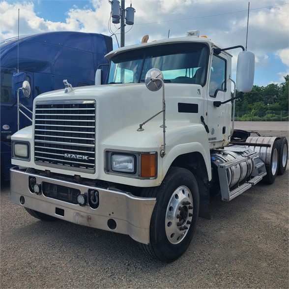 2013 MACK PINNACLE CHU613 8032746403