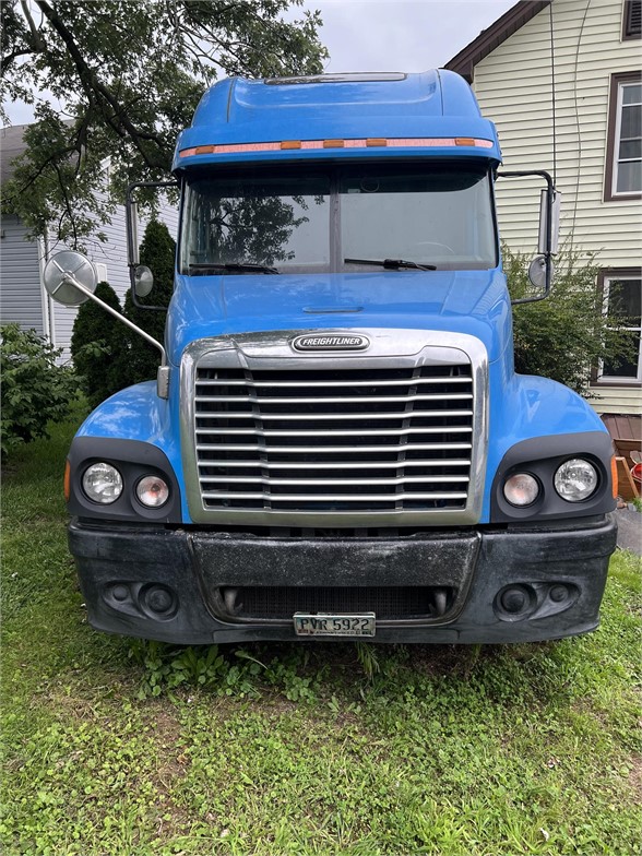 2007 FREIGHTLINER FLC120 8037201114