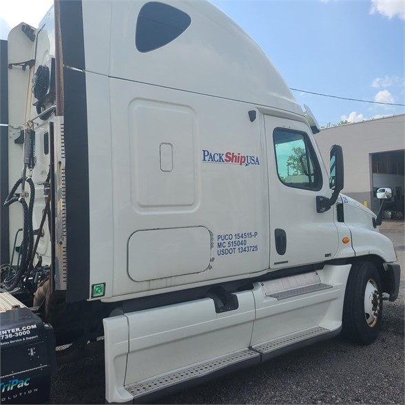 2012 FREIGHTLINER CASCADIA 125 8037442093