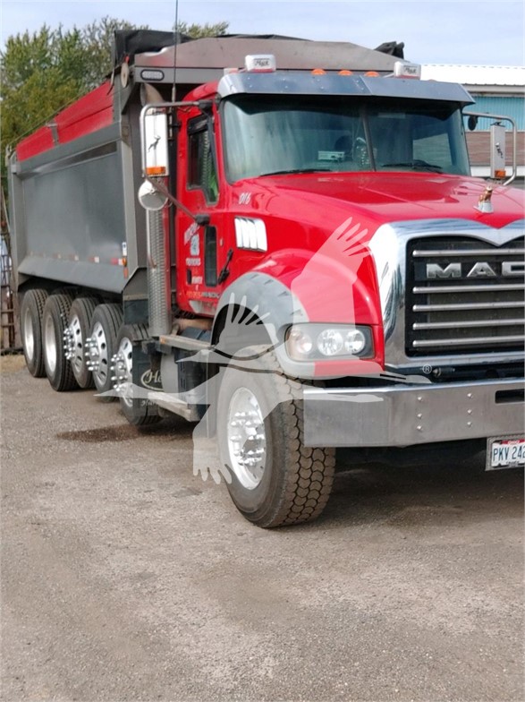 2017 MACK GRANITE GU713 8043062554