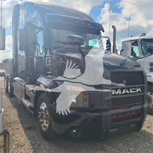 2024 MACK ANTHEM 64T 8031462013