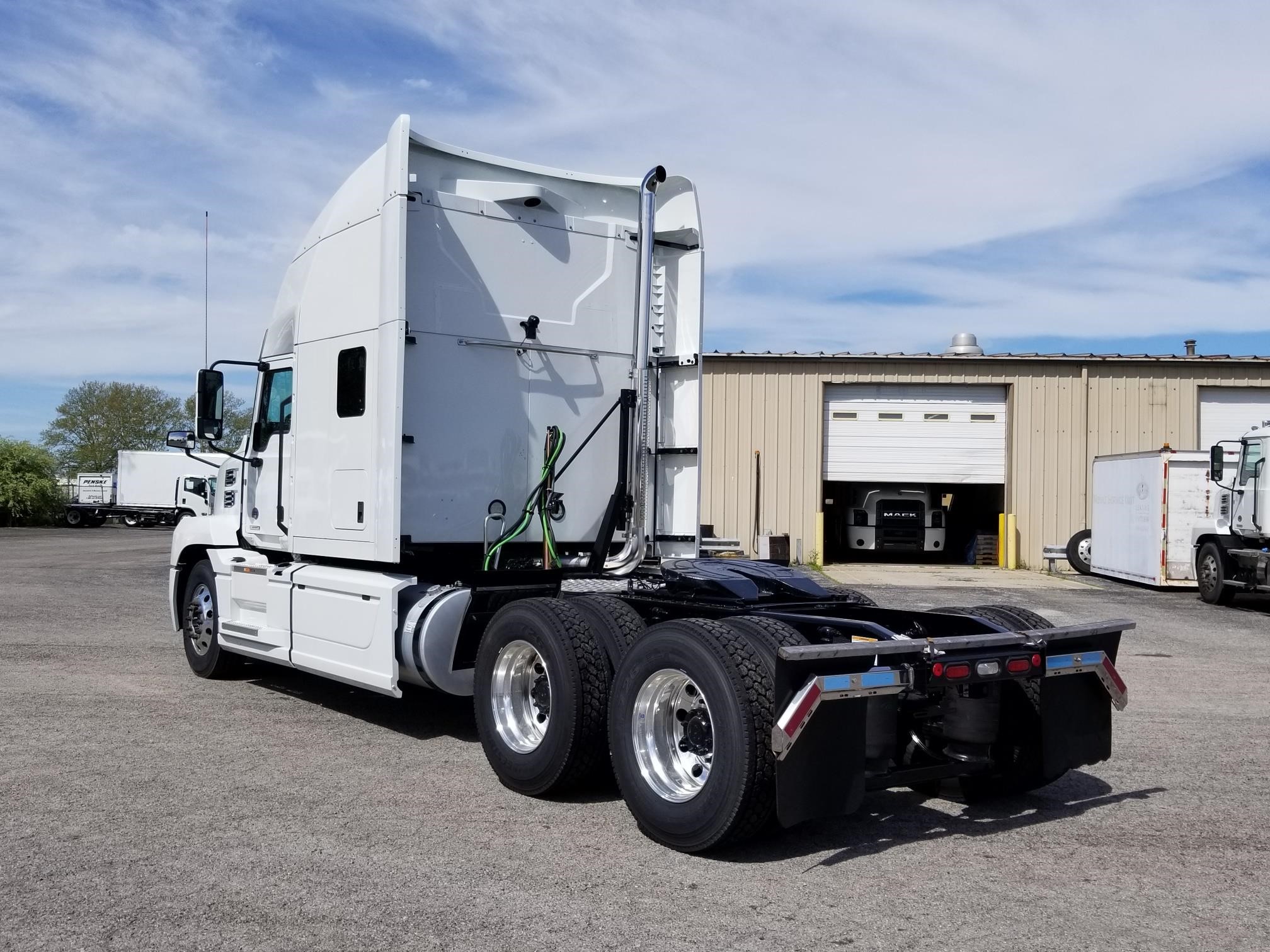 2024 MACK ANTHEM 64T 9003996709