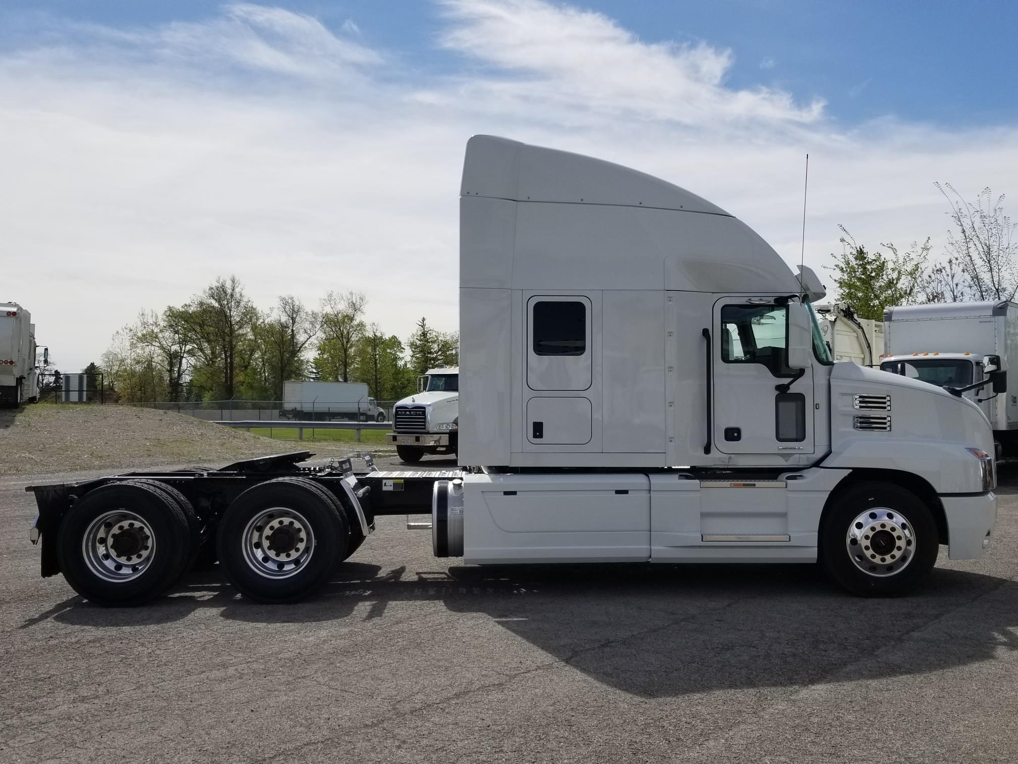 2024 MACK ANTHEM 64T 9003996729