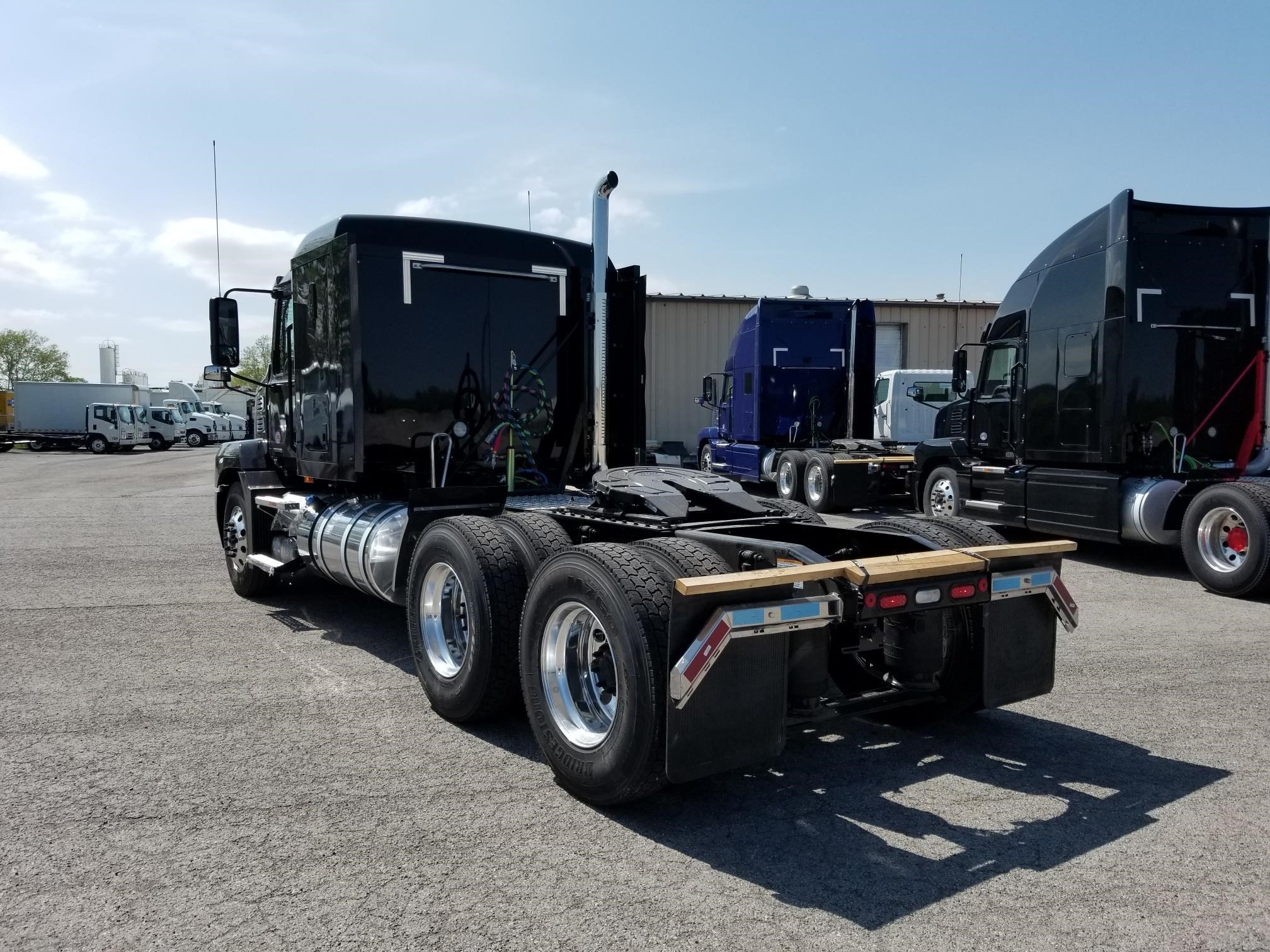 2025 MACK ANTHEM 64T 9004248349