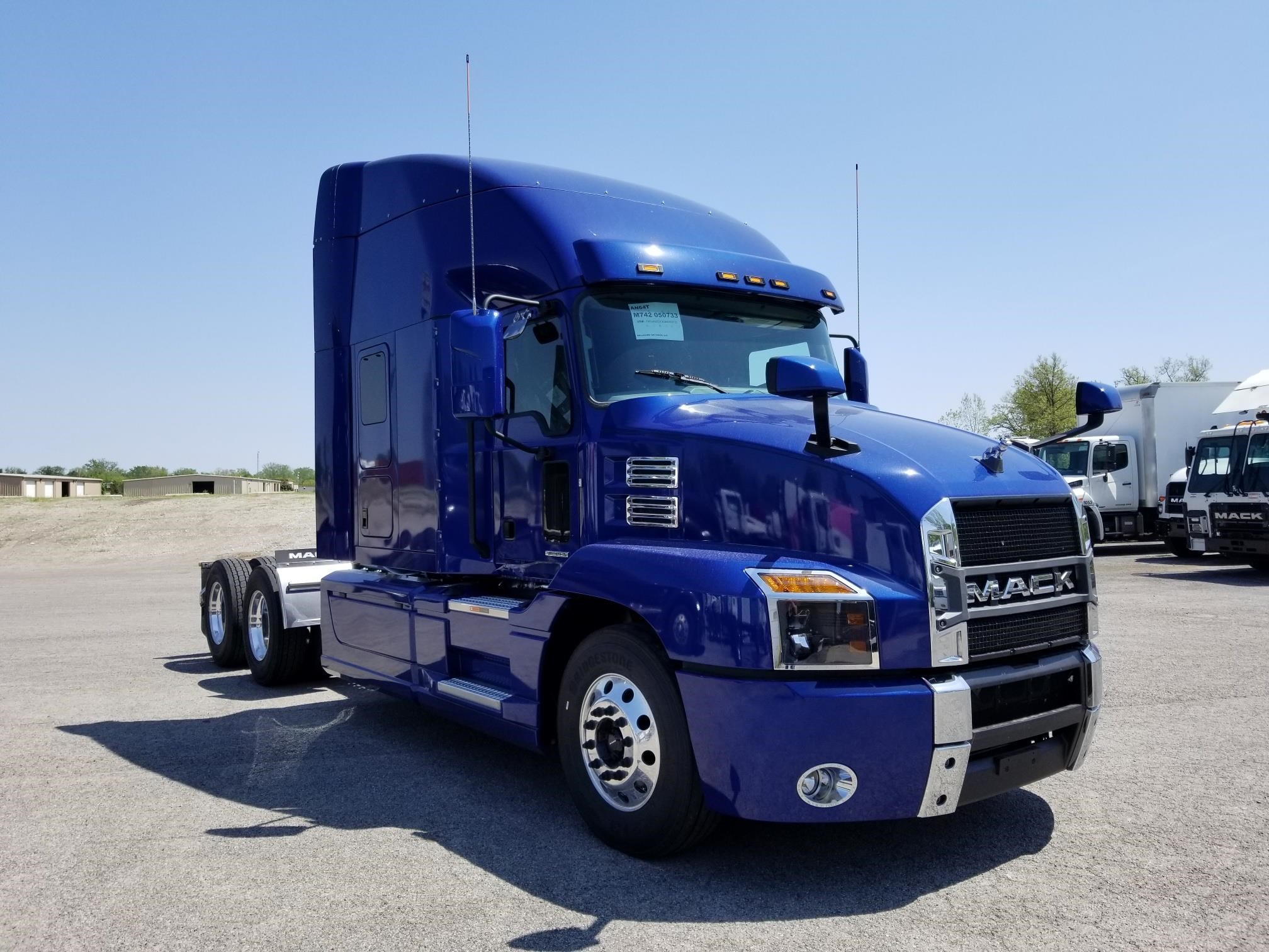 2025 MACK ANTHEM 64T 9004254535