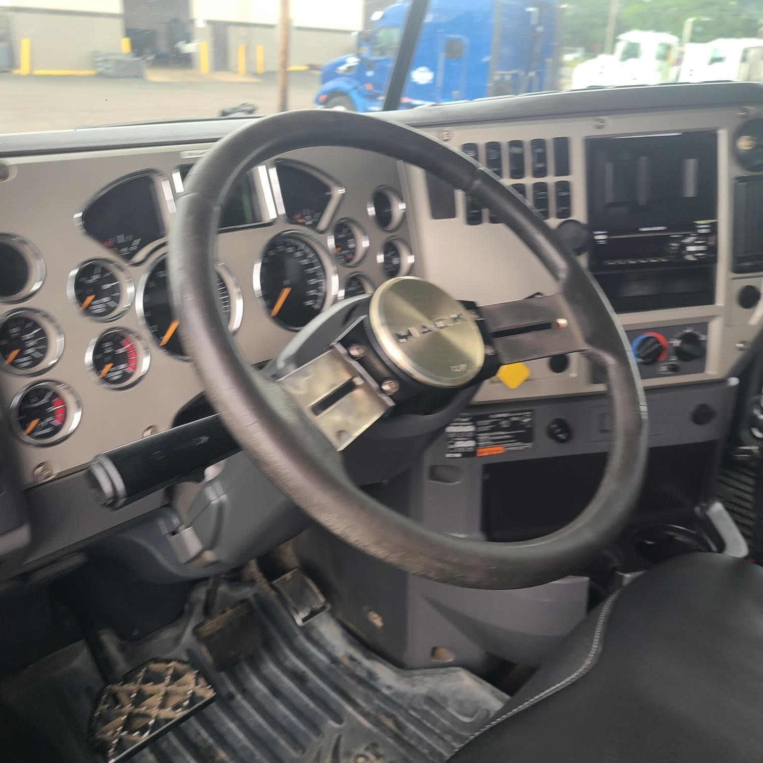 2018 MACK GRANITE GU713 9009634830