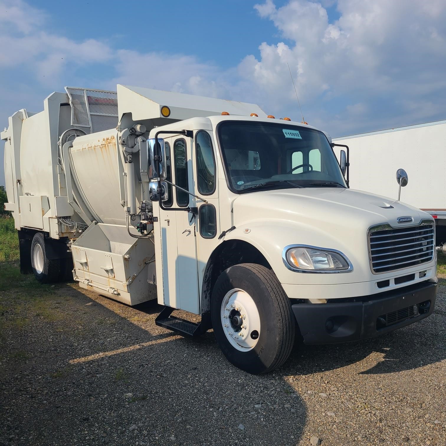 2011 FREIGHTLINER BUSINESS CLASS M2 112 9014915134