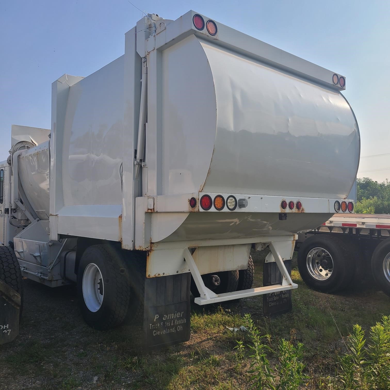 2011 FREIGHTLINER BUSINESS CLASS M2 112 9014915283