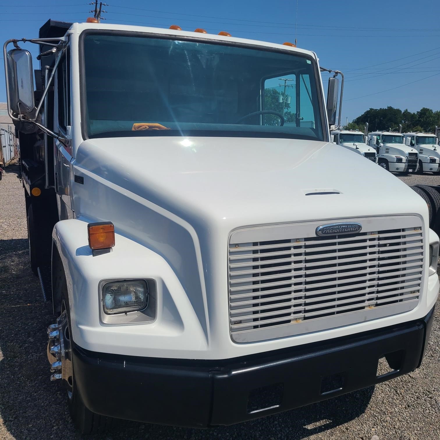 1999 FREIGHTLINER FL60 9015292241