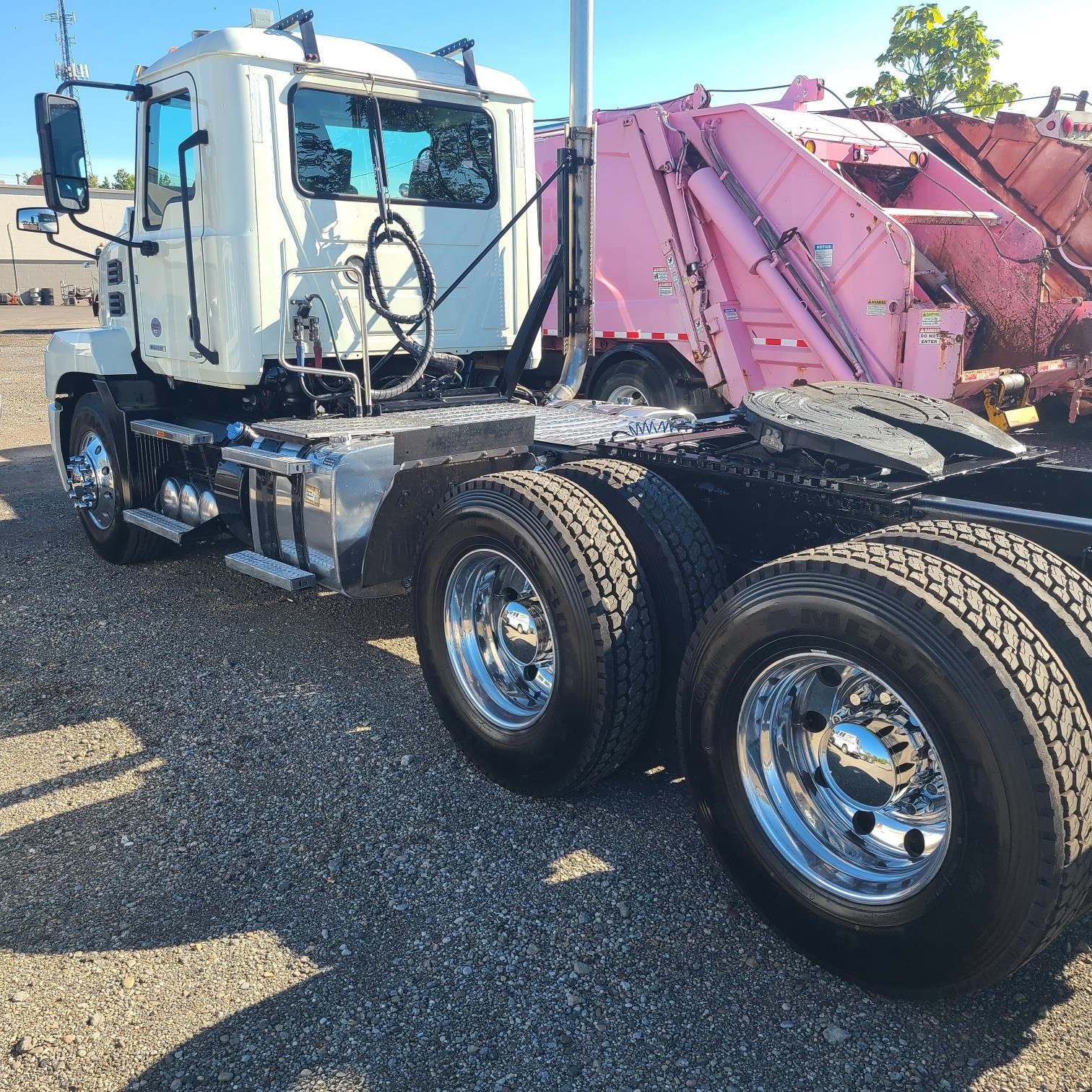 2020 MACK ANTHEM 64T 9021864103